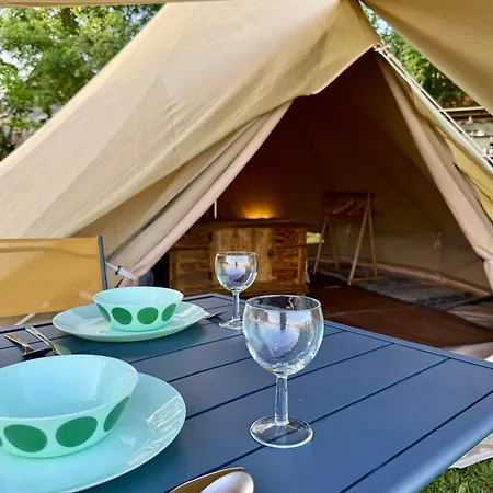 Luxe Tent Met Goed Bed, Prive Sanitair En Laadpaal Saint-Sulpice-d'Excideuil